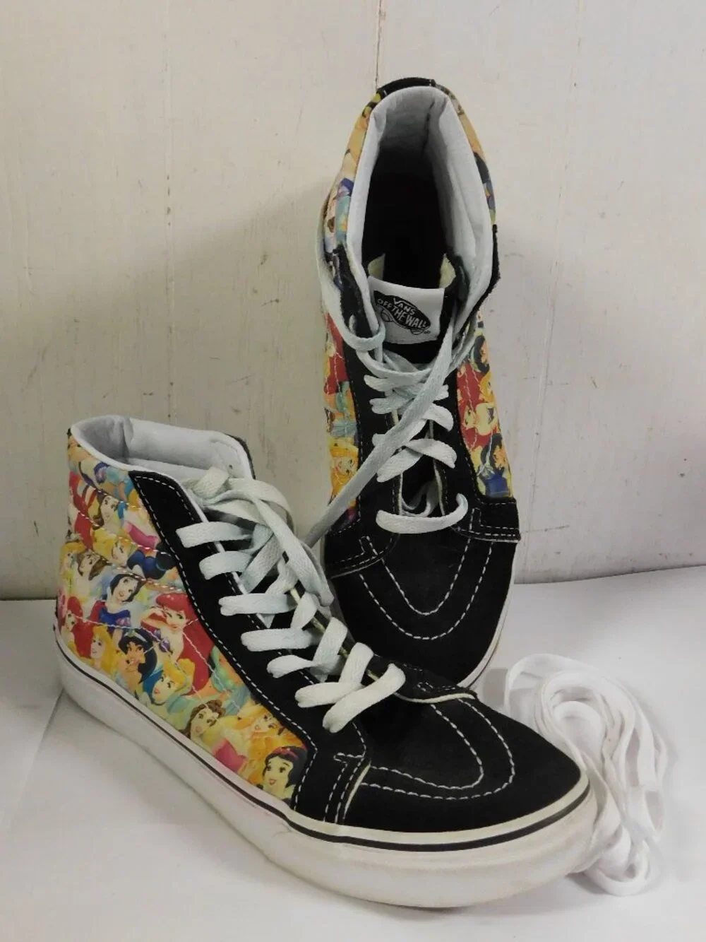 Vans Disney Princess Skate HI Top Sneakers Shoes Women's Size 8.5  Men's 7